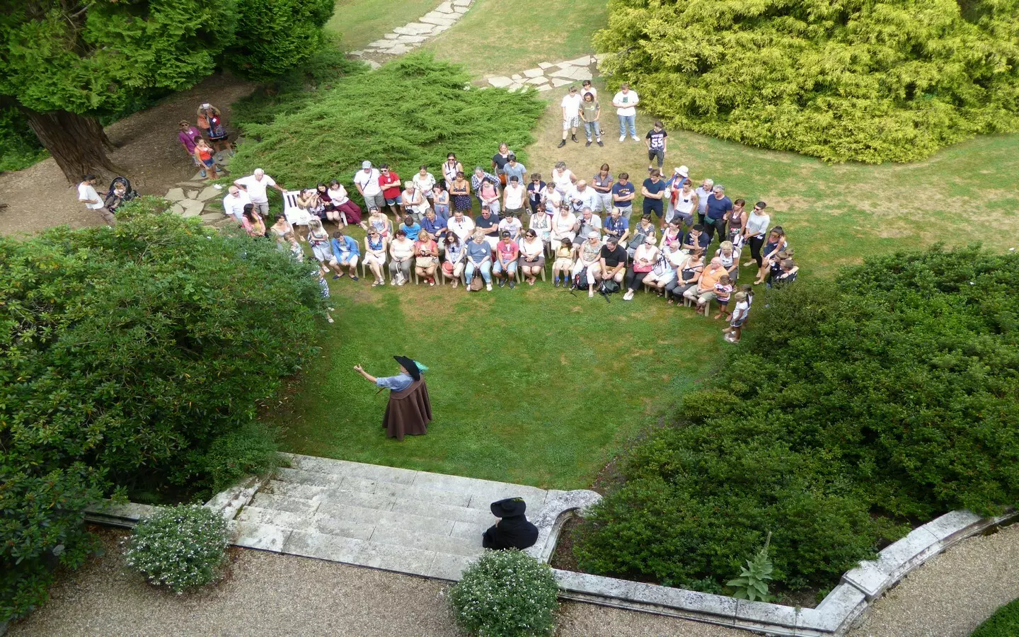 Rassemblements-©Villa Arnaga-Musée Edmond Rostand Cambo-les-Bains